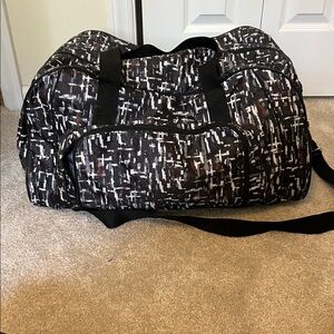Thirty-One bag “All packed” duffel